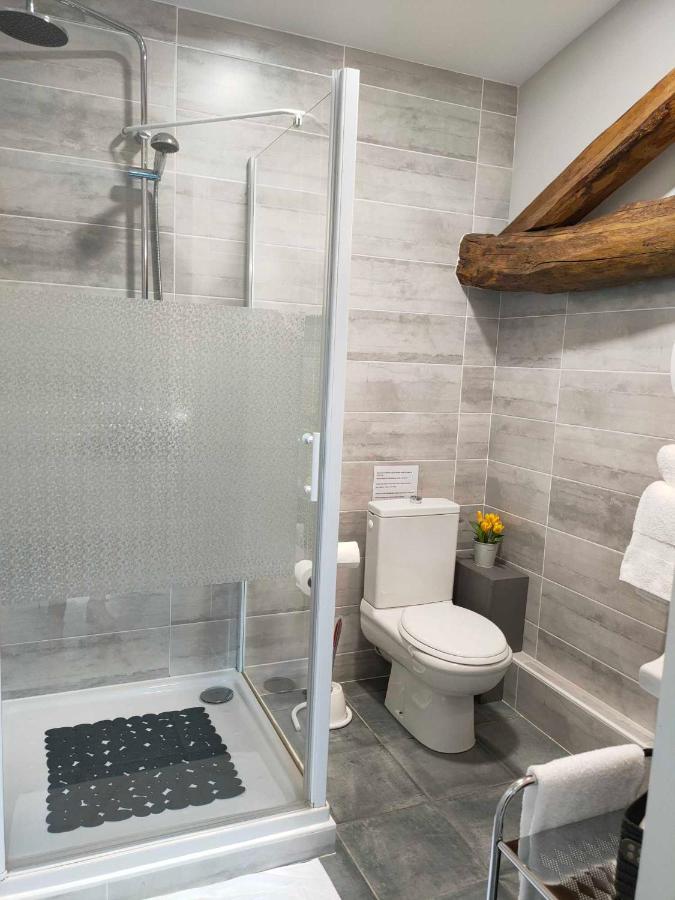 Chambres D'Hotes Chateau Pierre De Montignac Civrac-en-Médoc 외부 사진