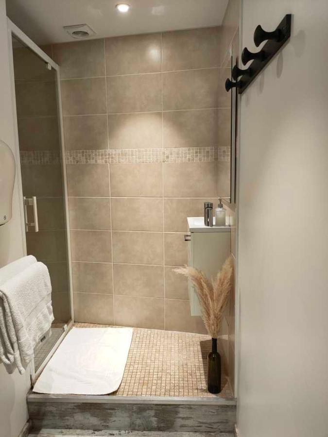 Chambres D'Hotes Chateau Pierre De Montignac Civrac-en-Médoc 외부 사진