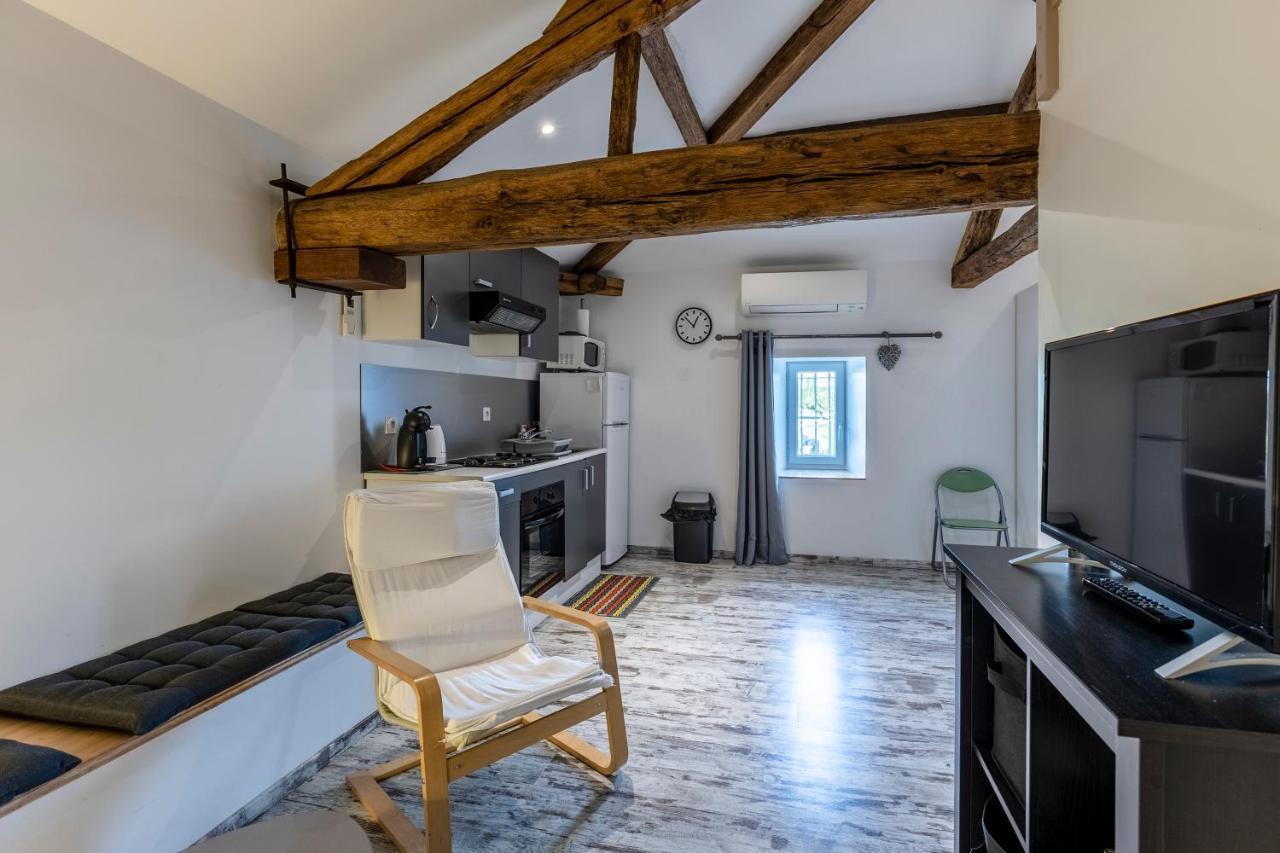 Chambres D'Hotes Chateau Pierre De Montignac Civrac-en-Médoc 외부 사진