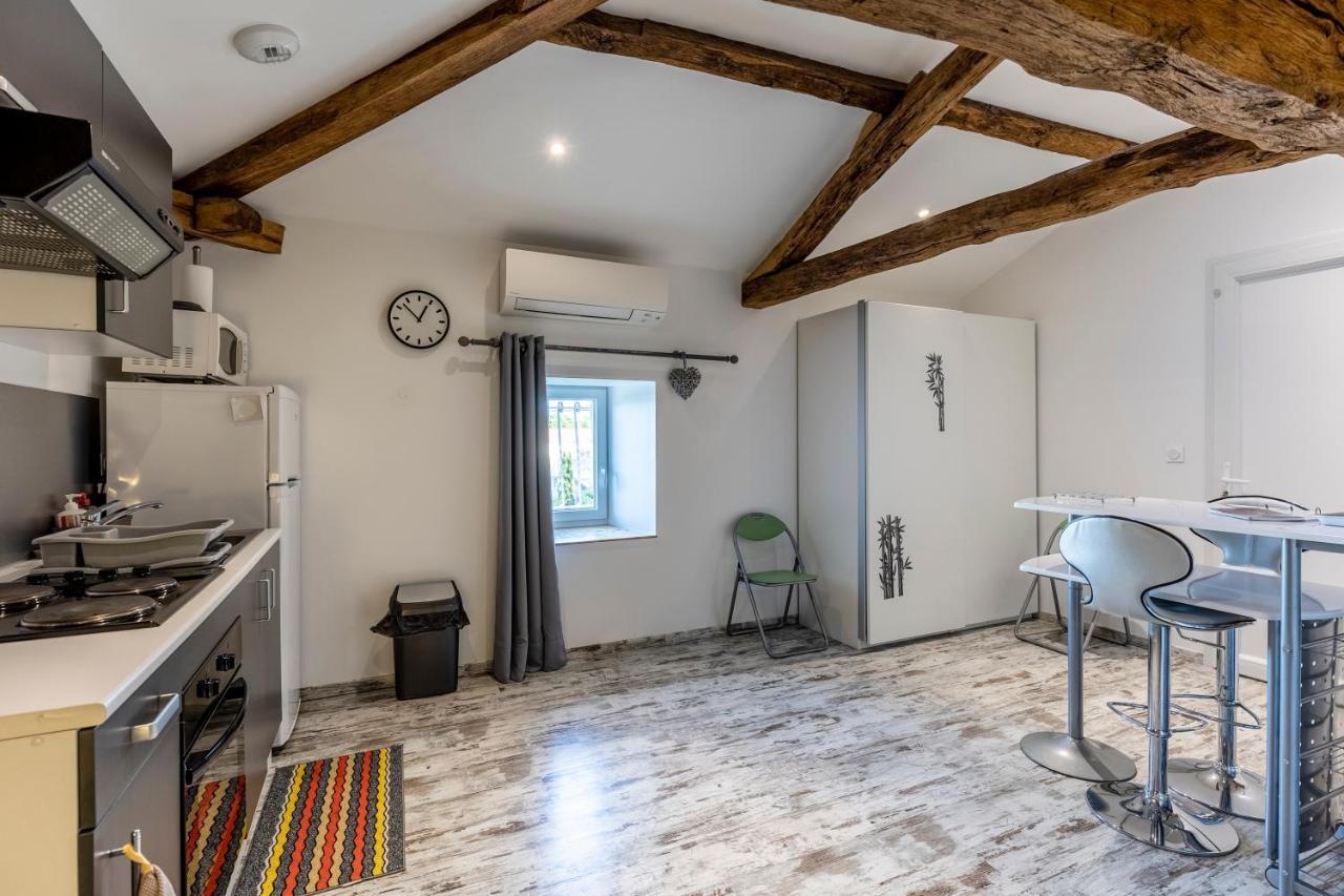 Chambres D'Hotes Chateau Pierre De Montignac Civrac-en-Médoc 외부 사진