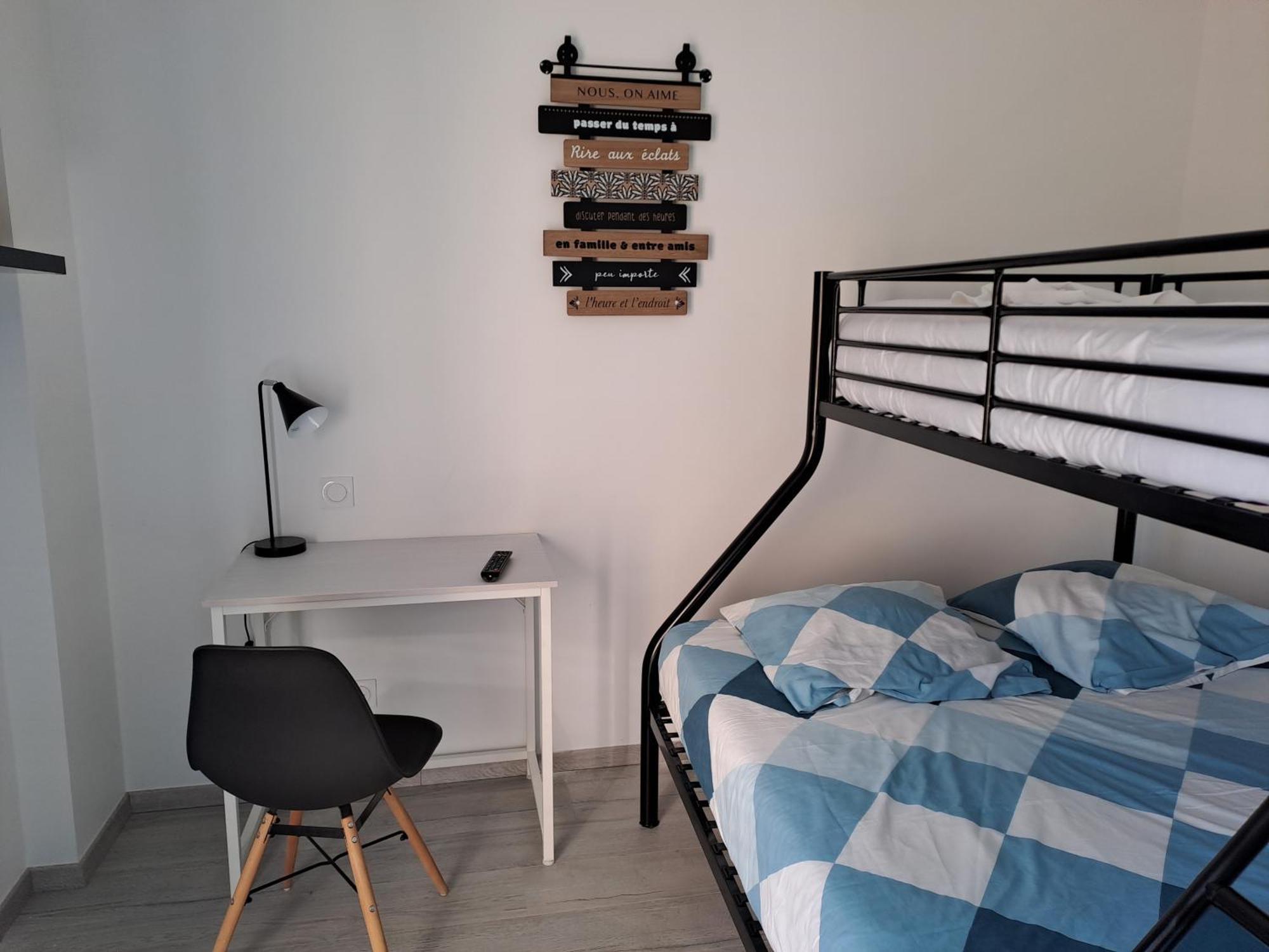 Chambres D'Hotes Chateau Pierre De Montignac Civrac-en-Médoc 외부 사진