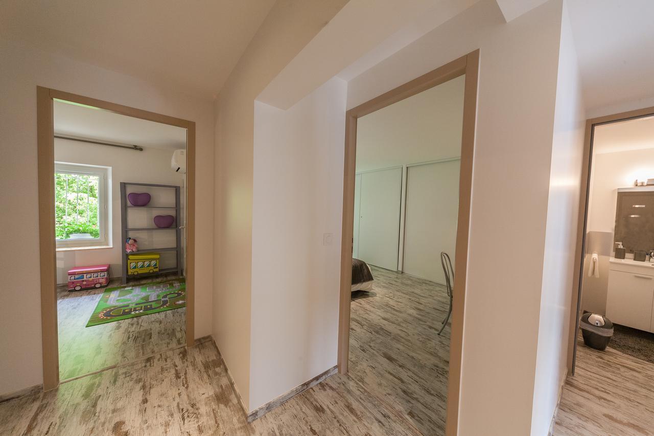 Chambres D'Hotes Chateau Pierre De Montignac Civrac-en-Médoc 외부 사진